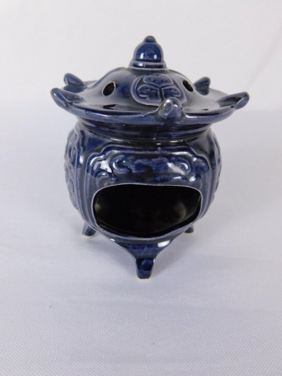 Unknown Other - Vintage Blue Ceramic Floral Warmer Burner Small Footed Made In Japan Decor